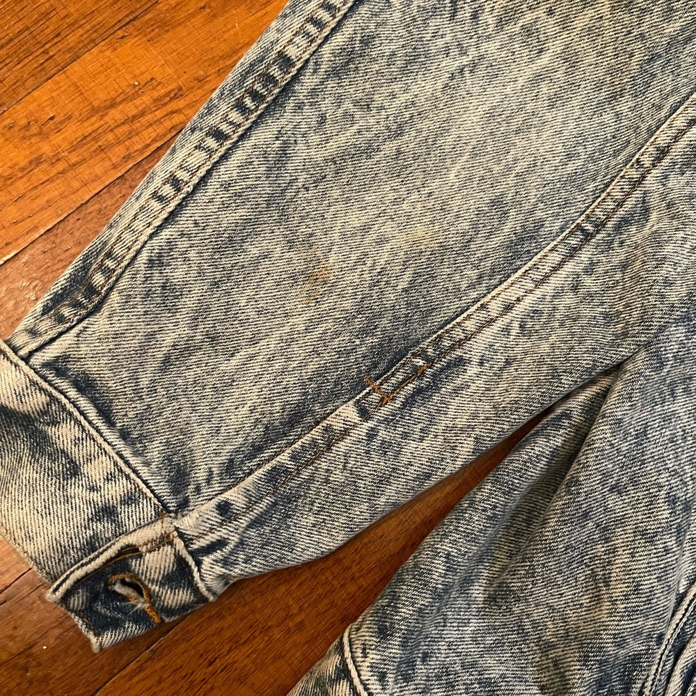 Levi’s VTG Acid Wash Denim Jacket - Picture 2 of 13
